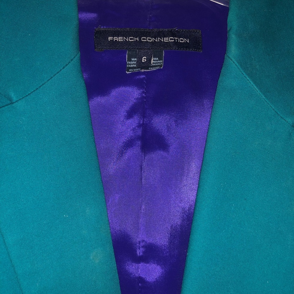 Blazer - Picture 2 of 2